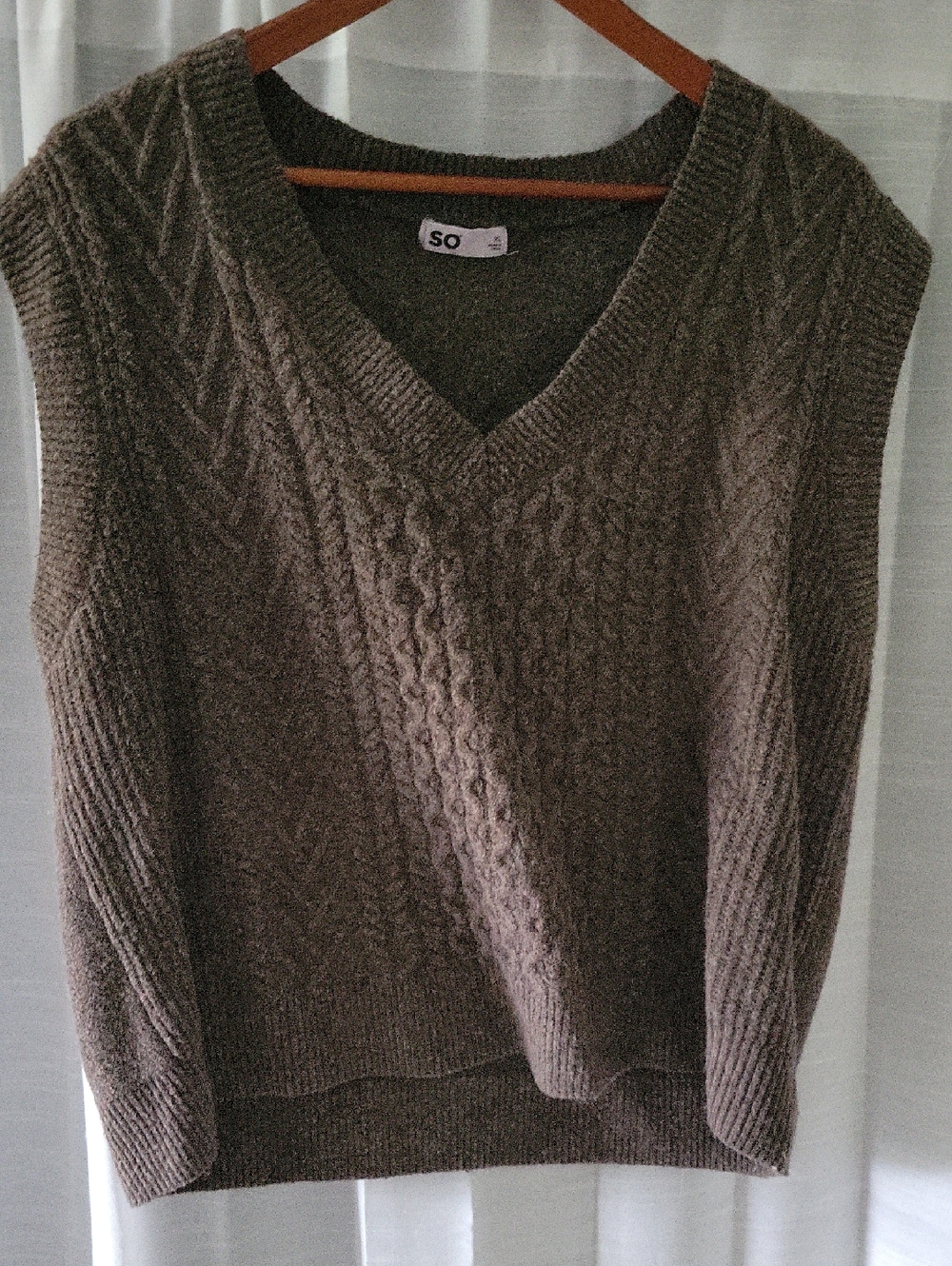 SO Taupe Cable Knit V-Neck Sweater Vest